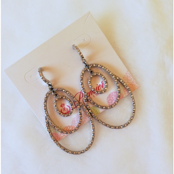 *SOLD* | BLINGY dramatic statement earrings | - Picture 2 of 4
