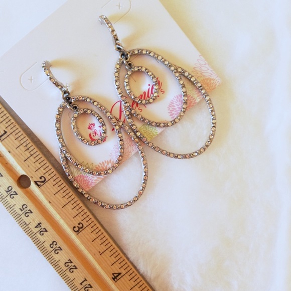 *SOLD* | BLINGY dramatic statement earrings | - Picture 4 of 4
