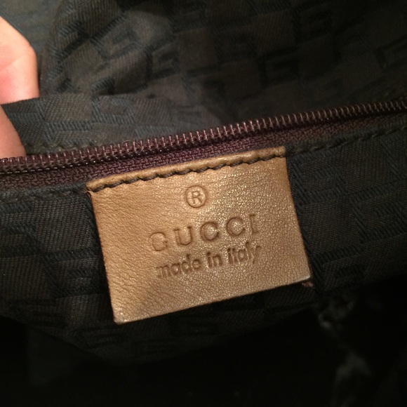 Authentic Gucci large canvas hobo bag - Picture 2 of 4