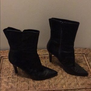 Sold!!❗️Black leather boots