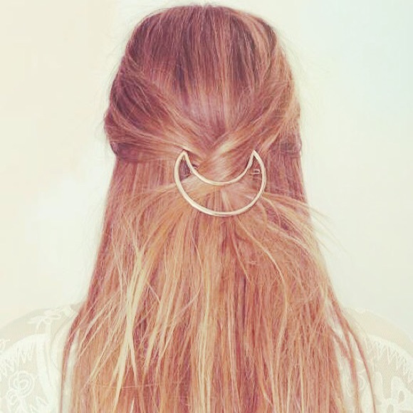 Accessories - Crescent Moon Hair Barrette
