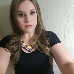 Meet your Posher, Gloria