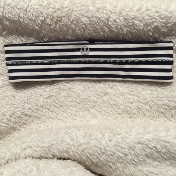lululemon athletica Accessories - Lulu headband