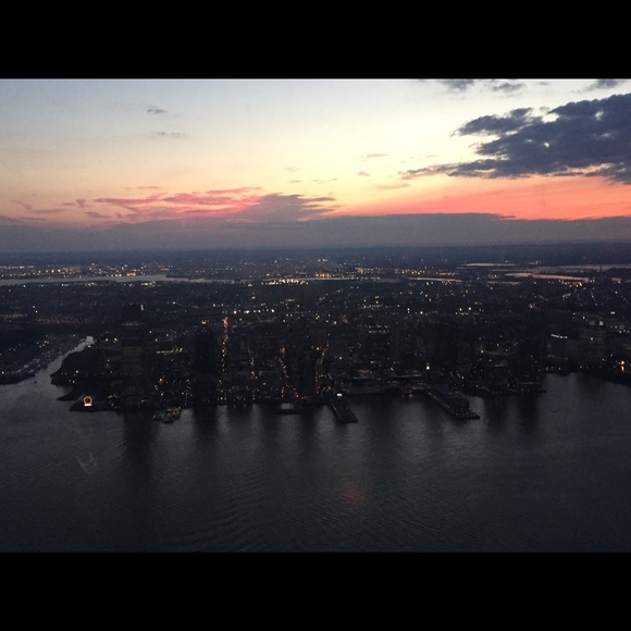 Meet your Posher, Iris - Picture 1 of 1