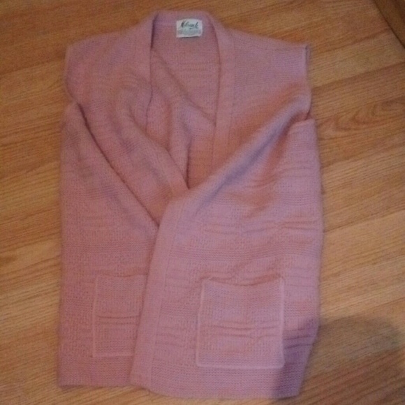 Beautiful sleeveless cardigan