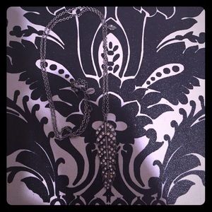 Silver Feather Necklace! 💎