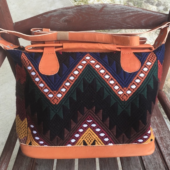 Guatemalan Black & White Chevron Handbag Bundle.