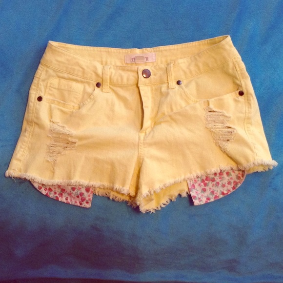 Forever 21 yellow shorts