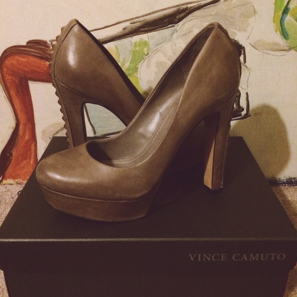 Vincent Camuto Jasin heels