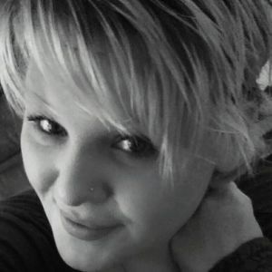 Meet your Posher, Brandi bee