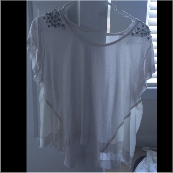 White shirt sleeves shirt with beads