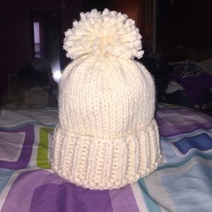 Chunky Knit Pom Pom Hat