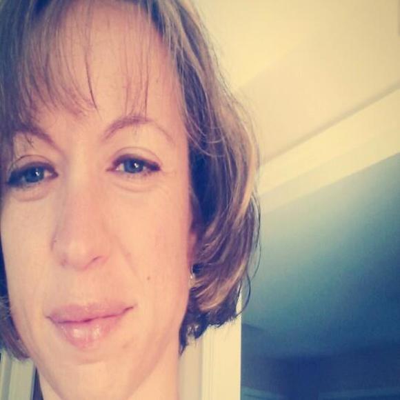 Meet your Posher, Cheryl - Picture 1 of 1