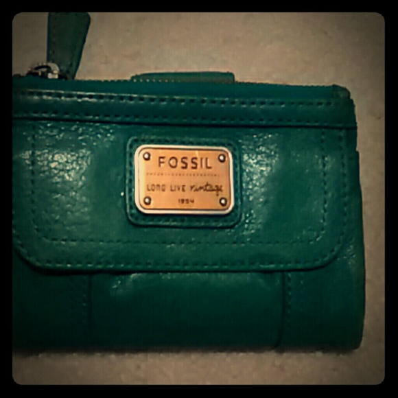 Turquoise fossil wallet
