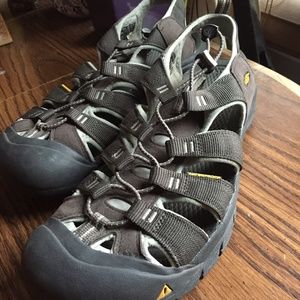 Like New - Keen Men's Sandals - US 13