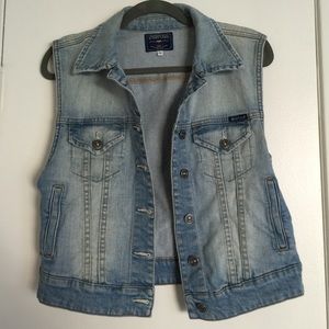 Size large denim vest