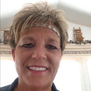 Meet your Posher, Pam