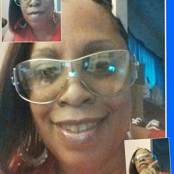 Meet your Posher, Ellen - Picture 1 of 1