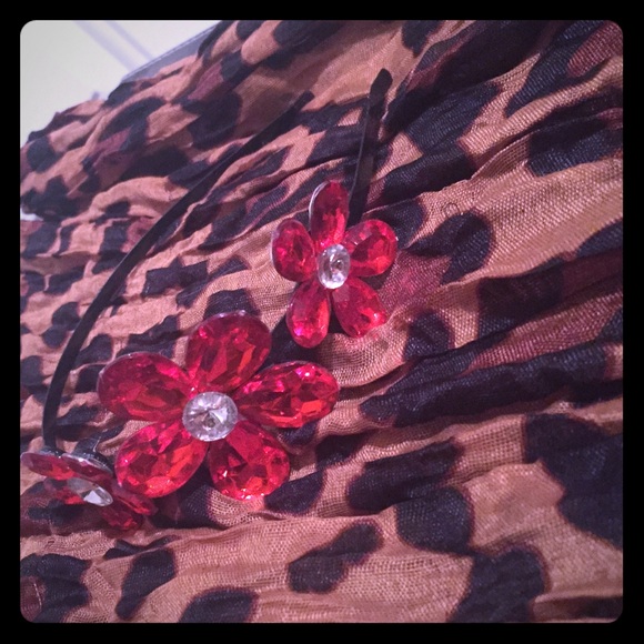Red Flower Headband! ❤️