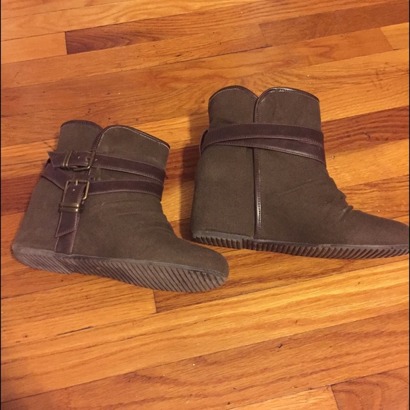 Aldo ankle boots, size 9