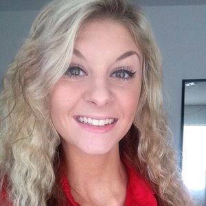 Meet your Posher, Cassandra