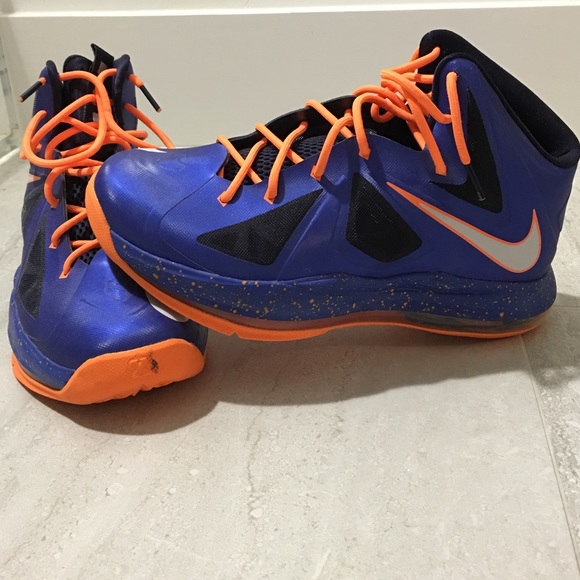 Sneakers - Picture 3 of 3