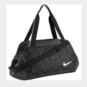 Medium sized NIKE duffel bag😍