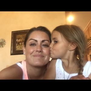 Meet your Posher, Lacy