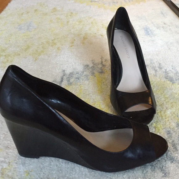 🍾 MOVING SALE! Franco Sarto Black Open Toe Wedges