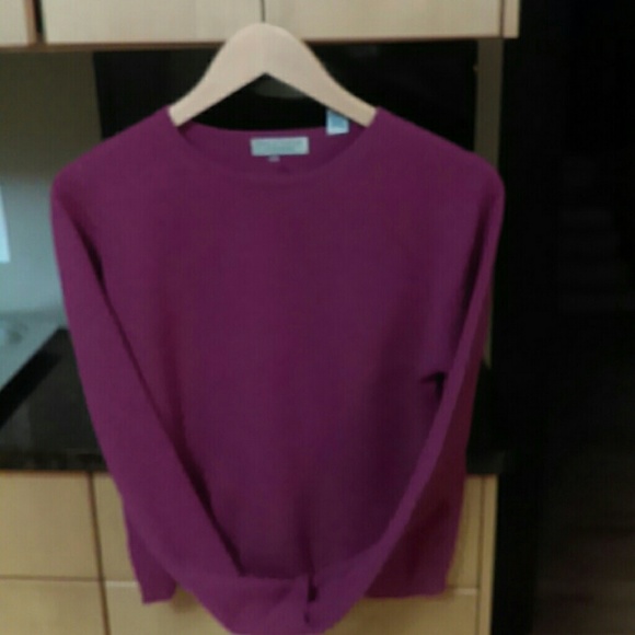 Lord & Taylor cashmere sweater