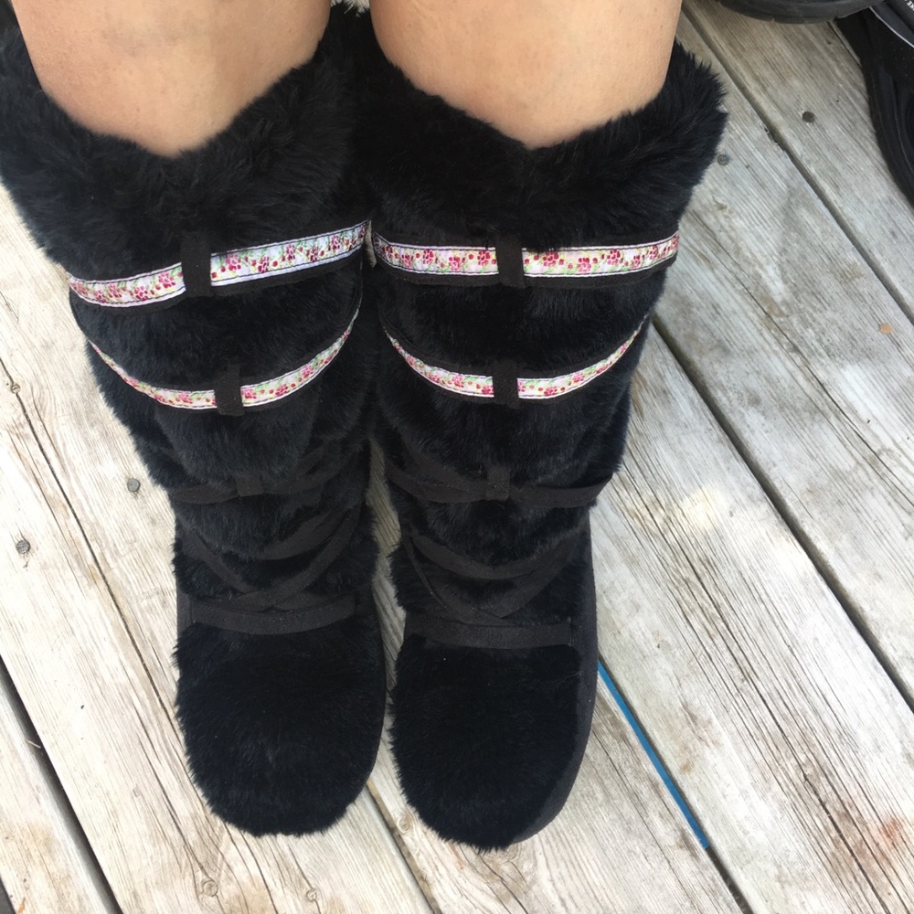 PINK Boots Nordic Style SIZE Medium EUC