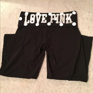 🎉 SOLD 🎉VS PINK cropped yoga pants♠️
