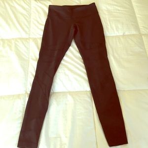 lululemon athletica tight with mesh panels