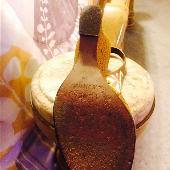 Joan & David Sandles - Picture 4 of 4