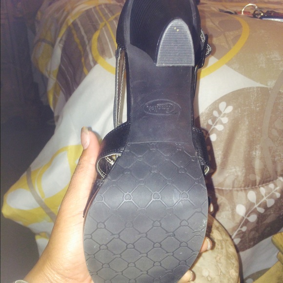 Black leather sandal - Picture 2 of 3