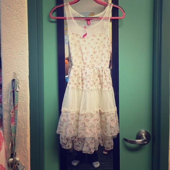 Brand new dress!!