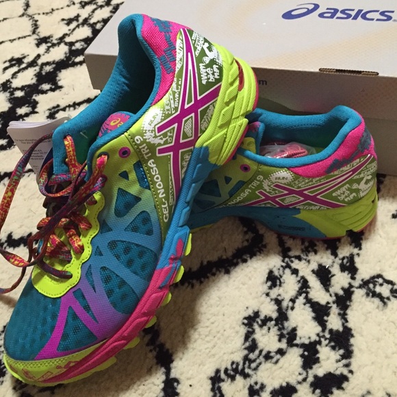 Asics Gel-Noosa Tri NIB