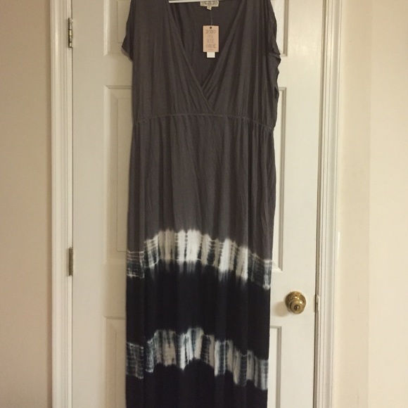 🆕Maxi Dress with stripes