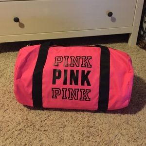 NWT VS PINK duffle