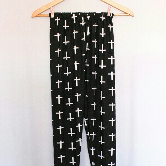 Cross Legging - Picture 2 of 2