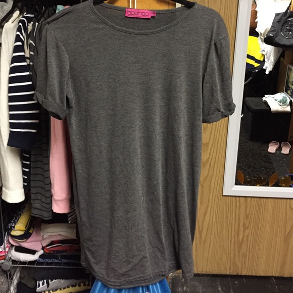 Dresses & Skirts - Grey TShirt Dress Size 6