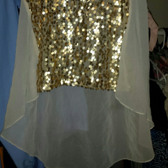 Top - Picture 2 of 2