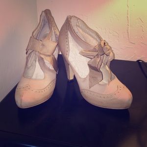 Not Rated - Three little bird oxford heels