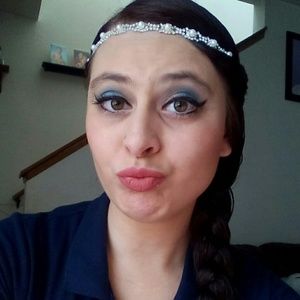 Meet your Posher, Amber
