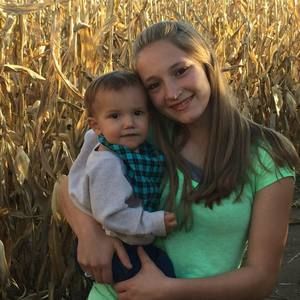 Meet your Posher, Emilie n.
