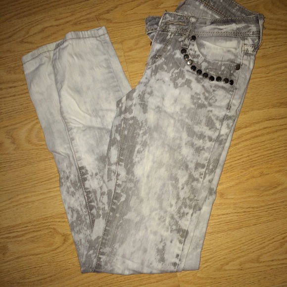 Decree Bleached Jeans
