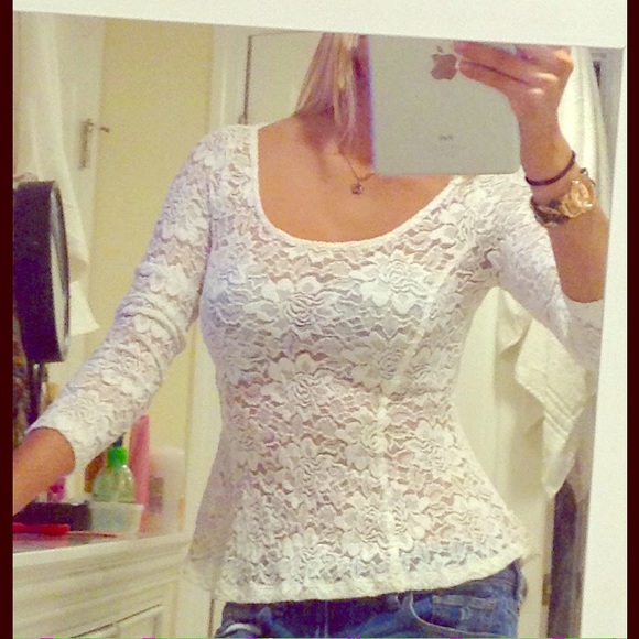 white lace peplum top👑