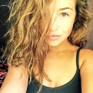 Meet your Posher, Cara