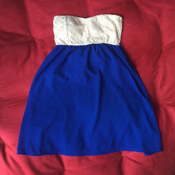 Strapless dress