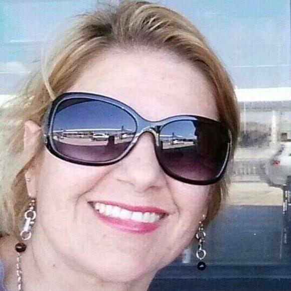 Meet your Posher, Luz - Picture 1 of 1